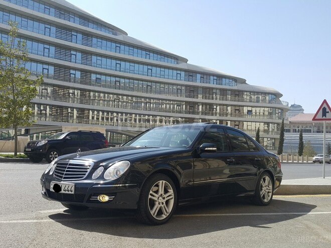 Mercedes E 320 2003, 233,456 km - 3.2 l - Bakı