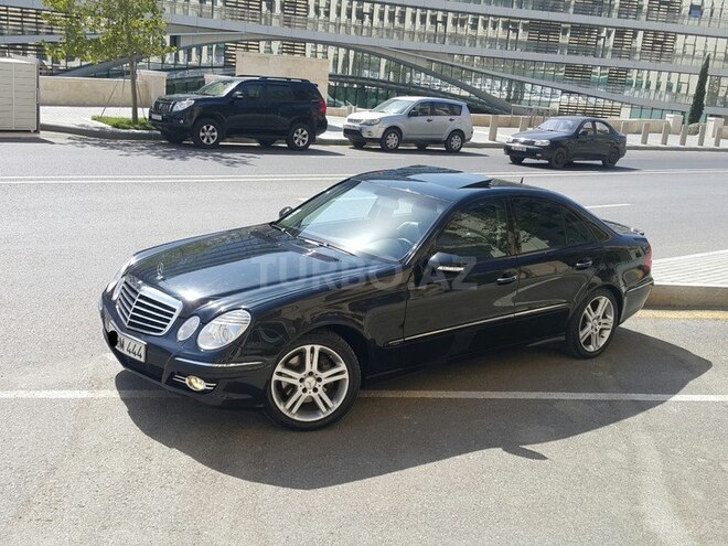 Mercedes E 320 2003, 233,456 km - 3.2 l - Bakı
