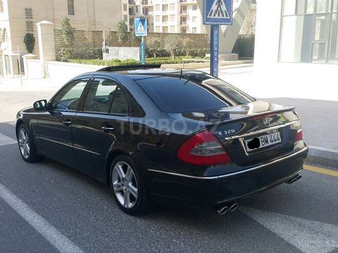 Mercedes E 320 2003, 233,456 km - 3.2 l - Bakı