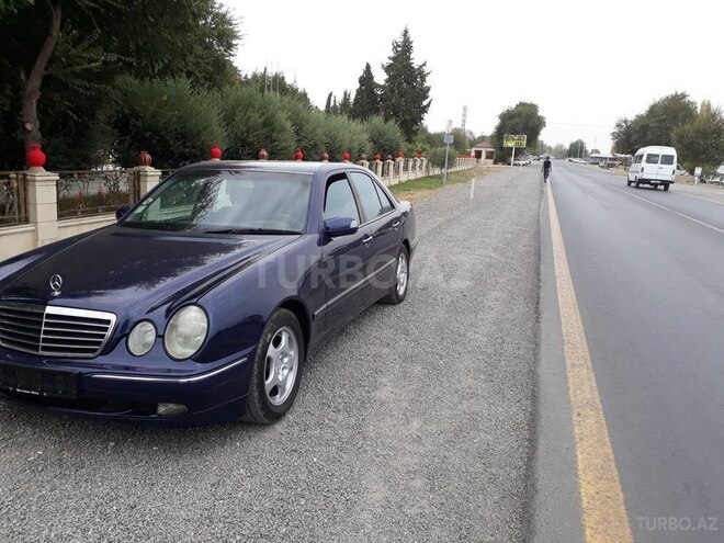 Mercedes E 220 2000, 281,000 km - 2.2 l - Göyçay