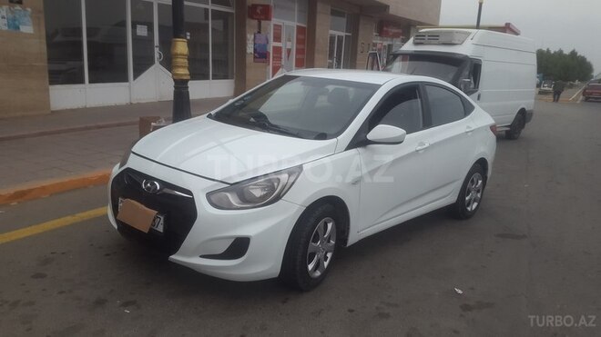 Hyundai Accent 2013, 86,000 km - 1.6 l - Gəncə