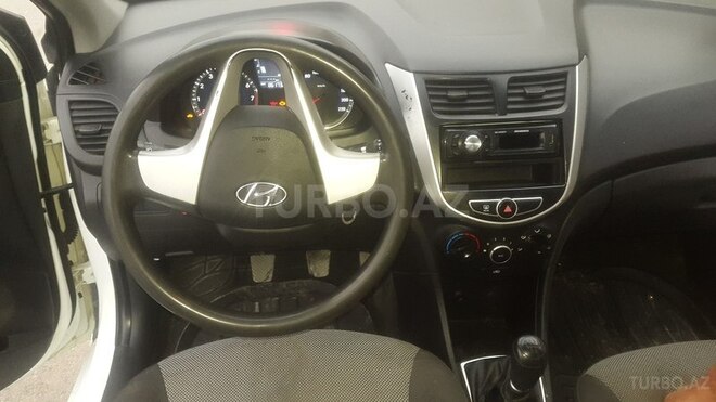 Hyundai Accent 2013, 86,000 km - 1.6 l - Gəncə