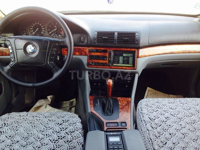 BMW 528 1999, 305,214 km - 2.8 л - Xırdalan