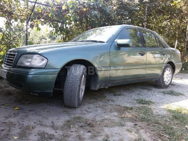 Mercedes C 220 1993, 260,000 km - 2.2 l - Balakən