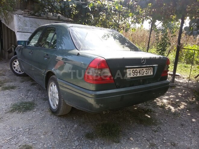 Mercedes C 220 1993, 260,000 km - 2.2 l - Balakən