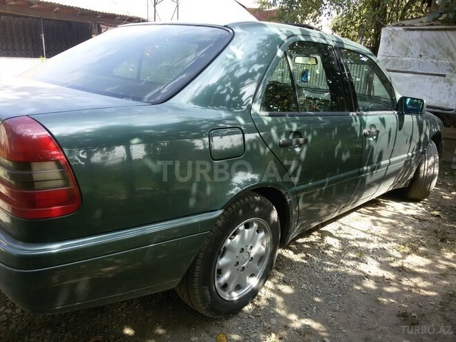 Mercedes C 220 1993, 260,000 km - 2.2 l - Balakən