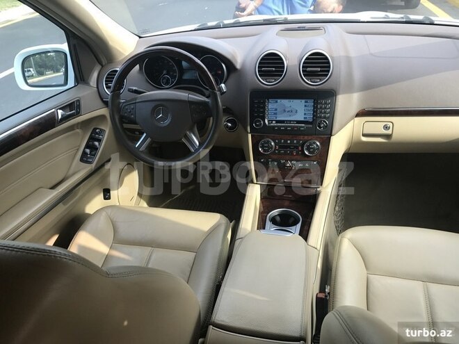 Mercedes GL 550 2007, 129,900 km - 5.5 л - Bakı