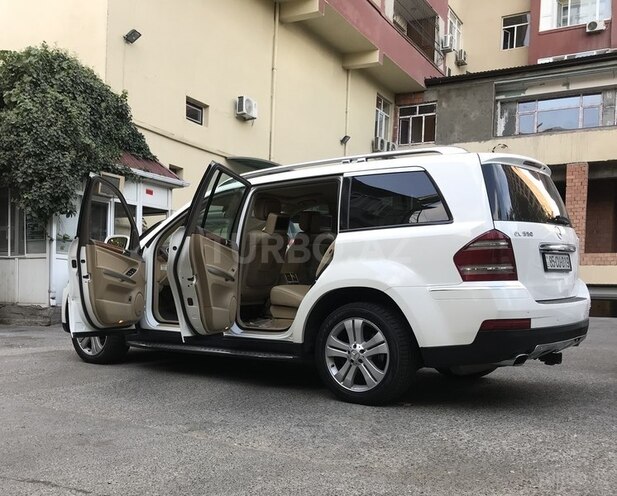 Mercedes GL 550 2007, 129,900 km - 5.5 л - Bakı