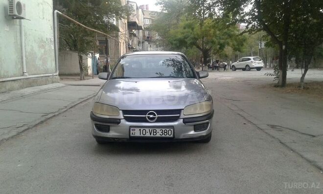 Opel Omega 1996, 196,000 km - 2.0 l - Sumqayıt