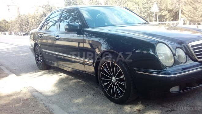 Mercedes E 200 2001, 220,882 km - 2.0 l - Bakı
