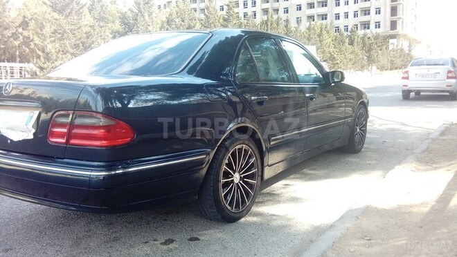 Mercedes E 200 2001, 220,882 km - 2.0 l - Bakı
