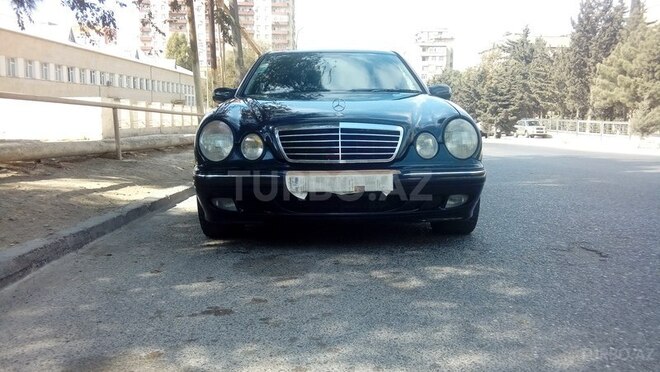 Mercedes E 200 2001, 220,882 km - 2.0 l - Bakı