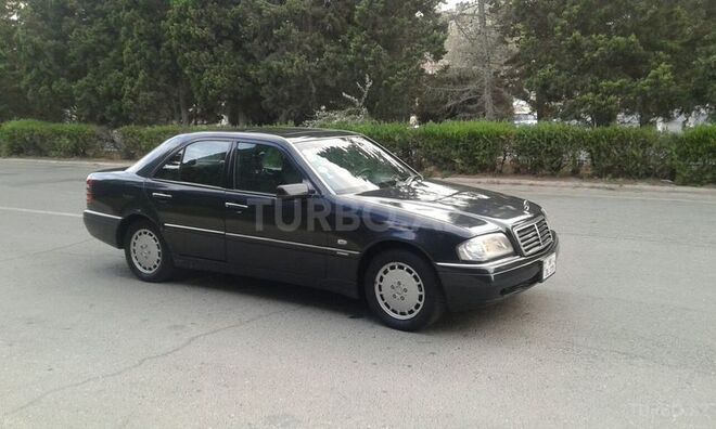 Mercedes C 220 1995, 198,000 km - 2.2 l - Sumqayıt