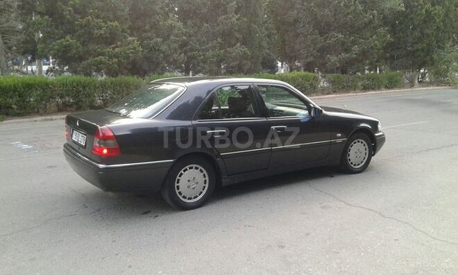 Mercedes C 220 1995, 198,000 km - 2.2 l - Sumqayıt