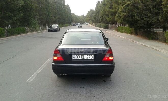 Mercedes C 220 1995, 198,000 km - 2.2 l - Sumqayıt