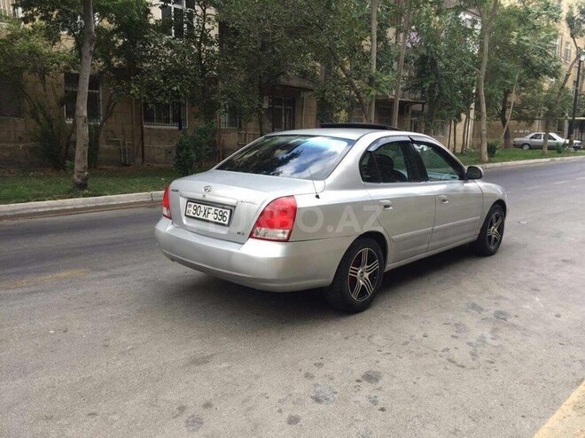 Hyundai Elantra 2001, 174,400 km - 2.0 l - Bakı