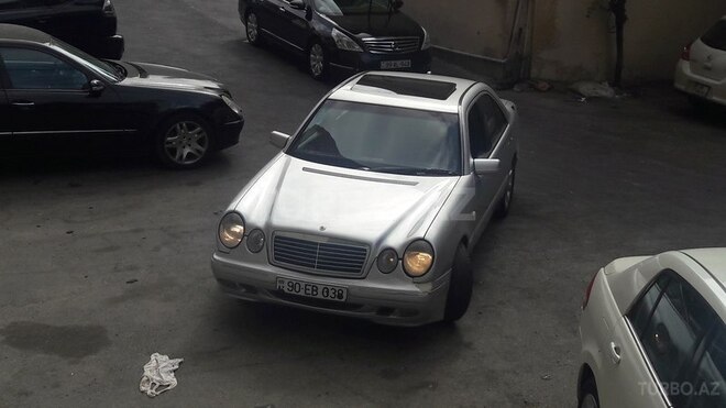 Mercedes E 230 1995, 355,555 km - 2.3 l - Bakı