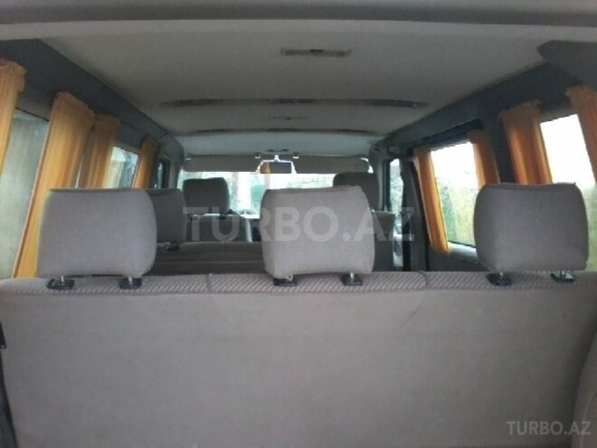 Volkswagen Caravelle 1995, 260,000 km - 2.4 л - Bakı
