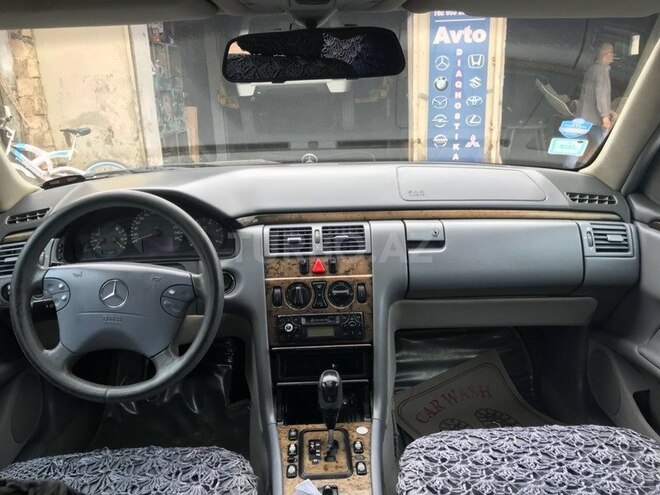 Mercedes E 270 2000, 326,000 km - 2.7 л - Bakı