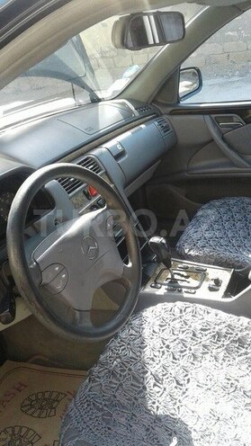 Mercedes E 270 2000, 326,000 km - 2.7 л - Bakı