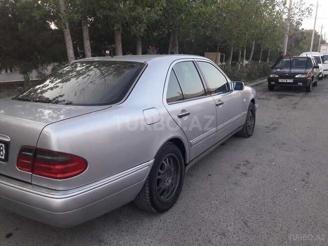 Mercedes E 320 1996, 315,000 km - 3.2 l - Şirvan