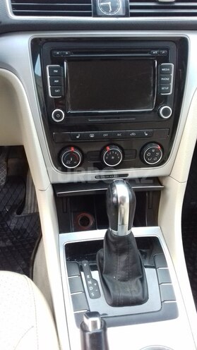 Volkswagen Passat 2012, 66,533 km - 2.5 л - Gəncə