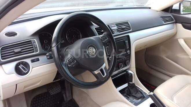 Volkswagen Passat 2012, 66,533 km - 2.5 л - Gəncə