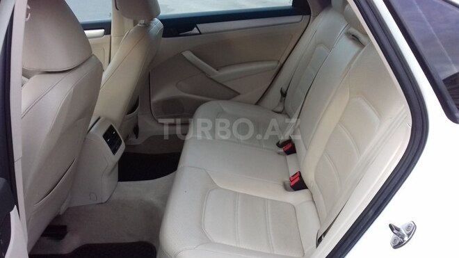 Volkswagen Passat 2012, 66,533 km - 2.5 л - Gəncə