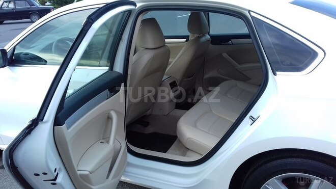 Volkswagen Passat 2012, 66,533 km - 2.5 л - Gəncə