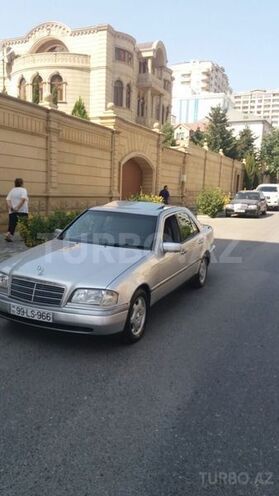 Mercedes C 220 1995, 386,000 km - 2.2 л - Bakı