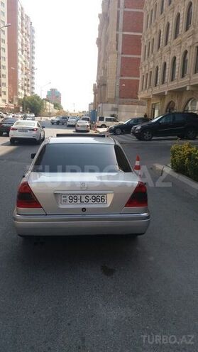 Mercedes C 220 1995, 386,000 km - 2.2 л - Bakı
