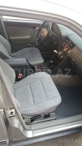 Mercedes C 220 1995, 386,000 km - 2.2 л - Bakı