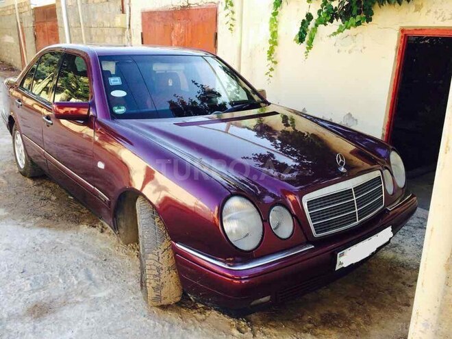 Mercedes E 230 1997, 273,870 km - 2.3 l - Bakı