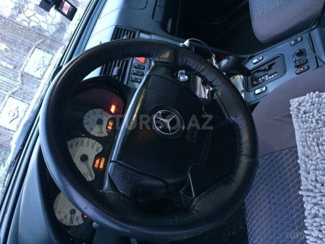 Mercedes C 240 1998, 320,000 km - 2.4 l - Yevlax