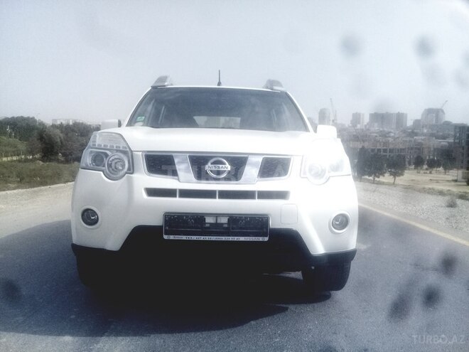 Nissan X-Trail 2011, 135,400 km - 2.5 l - Bakı