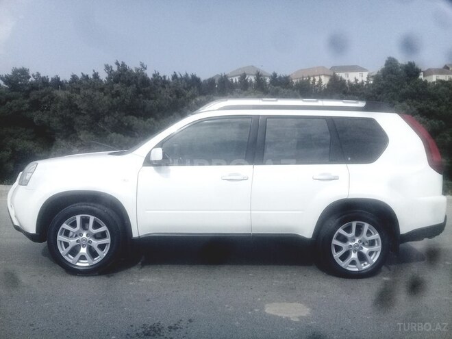 Nissan X-Trail 2011, 135,400 km - 2.5 l - Bakı