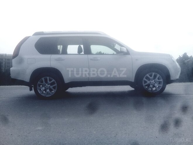 Nissan X-Trail 2011, 135,400 km - 2.5 l - Bakı