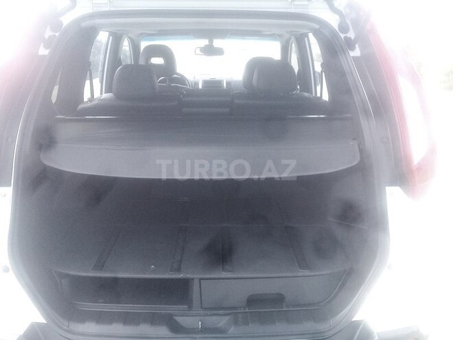 Nissan X-Trail 2011, 135,400 km - 2.5 l - Bakı