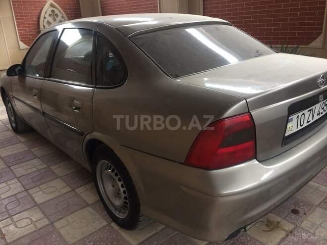 Opel Vectra 1996, 225,000 km - 2.0 l - Bakı