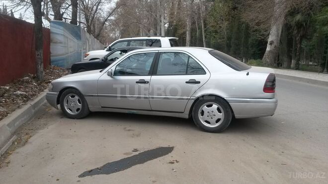 Mercedes C 180 1993, 462,518 km - 1.8 l - Gəncə