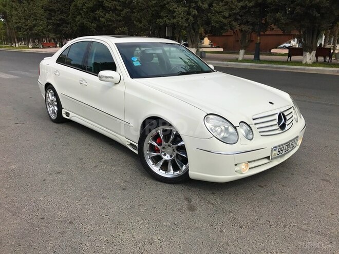 Mercedes E 240 2003, 111,124 km - 2.6 l - Sumqayıt