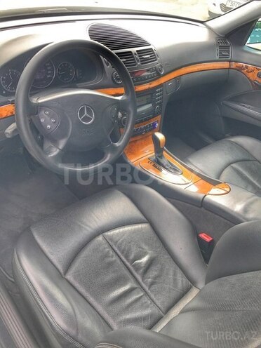 Mercedes E 240 2003, 111,124 km - 2.6 l - Sumqayıt