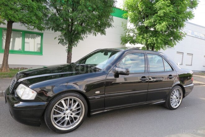 Mercedes C 220 2000, 171,000 km - 2.2 л - Bakı