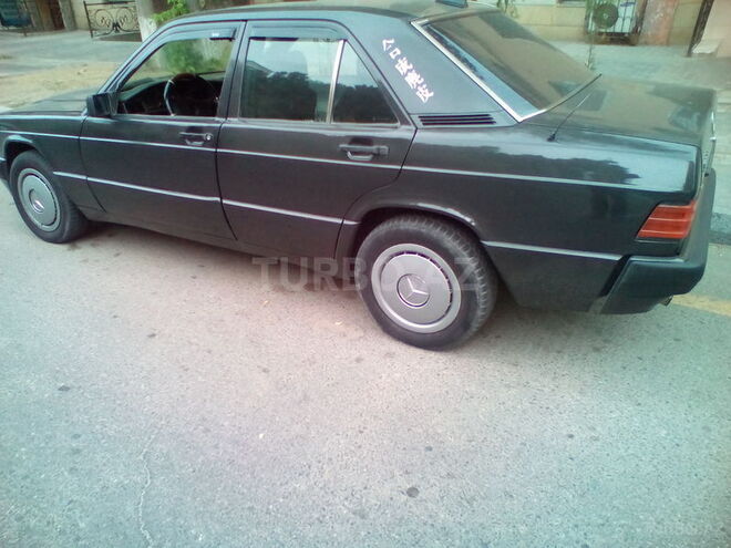 Mercedes 190 1990, 325,860 km - 2.0 l - Sumqayıt