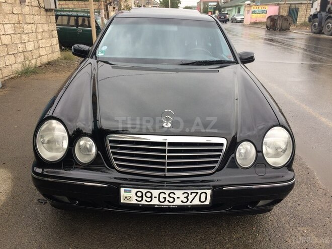 Mercedes E 240 2000, 199,200 km - 2.6 л - Bakı