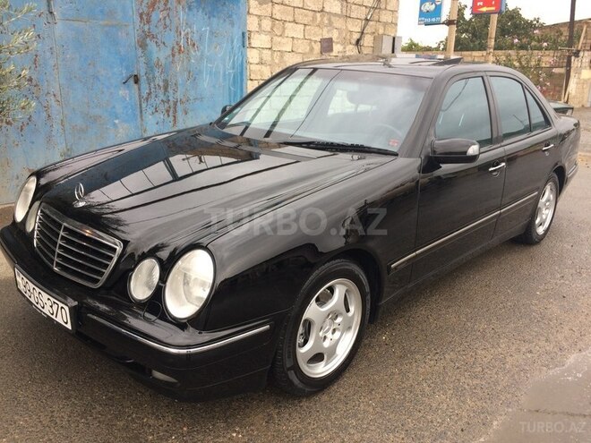 Mercedes E 240 2000, 199,200 km - 2.6 л - Bakı