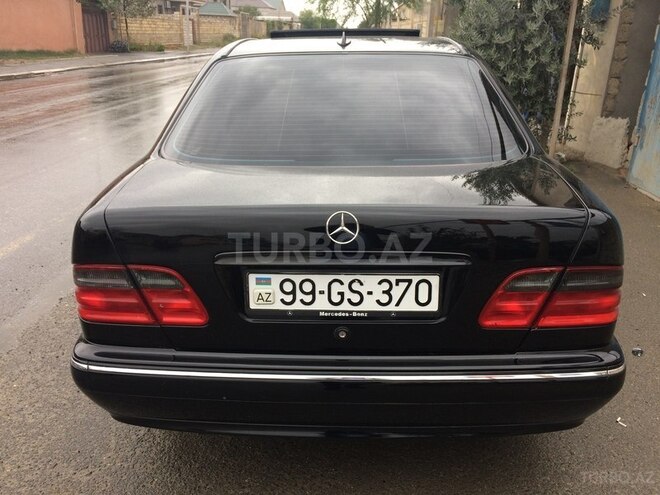 Mercedes E 240 2000, 199,200 km - 2.6 л - Bakı