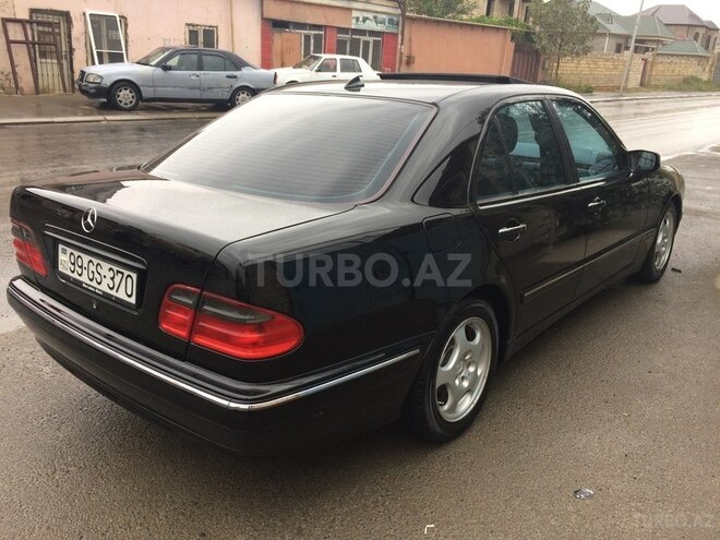 Mercedes E 240 2000, 199,200 km - 2.6 л - Bakı