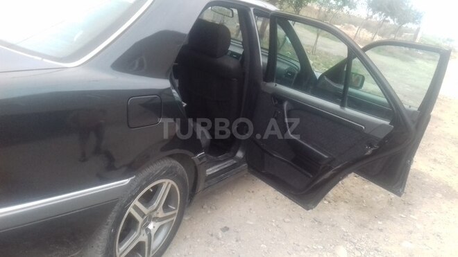 Mercedes C 220 1995, 219,148 km - 2.2 l - Sumqayıt