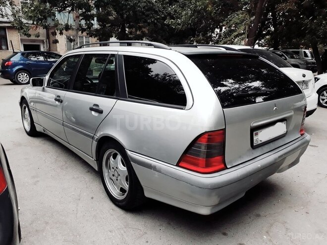 Mercedes C 220 1999, 390,000 km - 2.2 l - Bakı